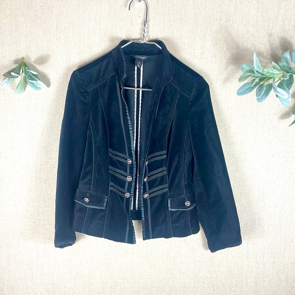 White House Black Market > Black Cotton Blazer 6